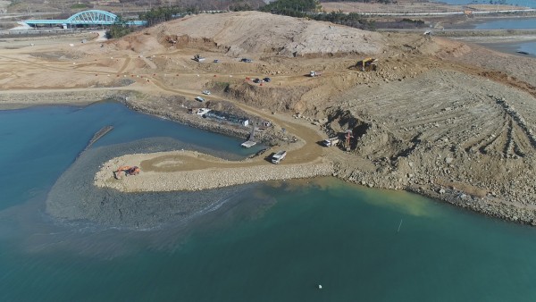 8626265edcf542bdea303bfe73bb6d9f_1483922