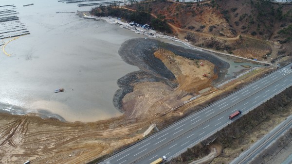 860a68745c134bae74bbb5e6a6631ab5_1487899