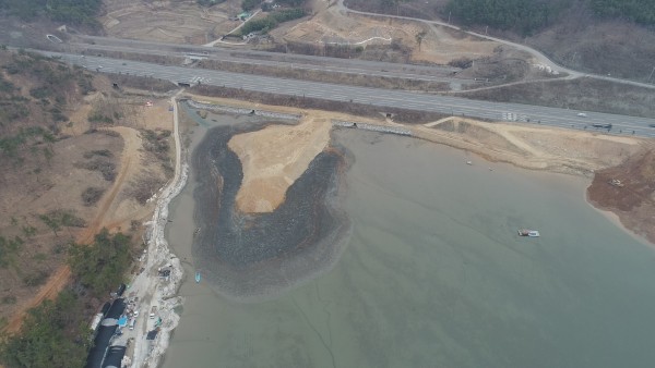 abd6bf55e0eb021ac4e4e97f42ab9532_1486544